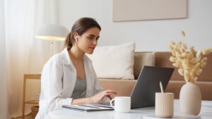 Choosing the Right Online Mental Health Counselor
